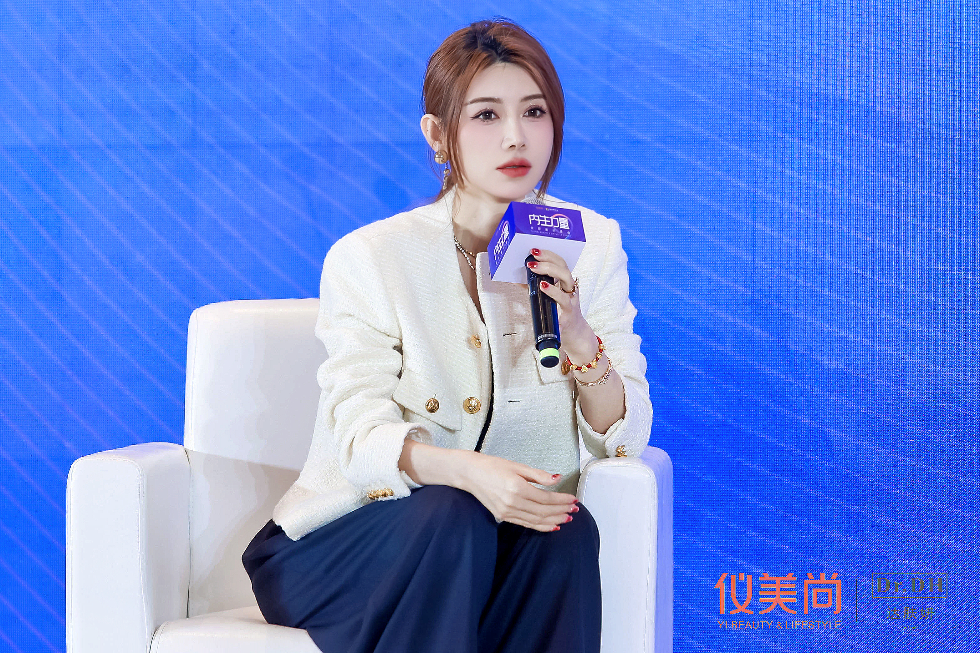 唄唄兔定圖.jpg